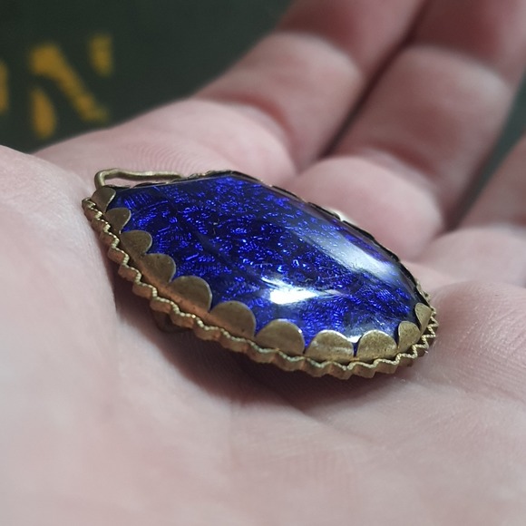 Antique Vintage Cobalt Blue Glass Metal Necklace Pendant W/ Subtle Floral Design - Picture 2 of 5